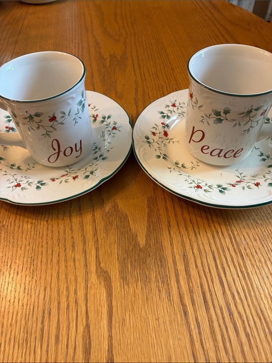Pfaltzgraff Other - Pfaltzgraff Winterberry PEACE & JOY Mugs & Saucers